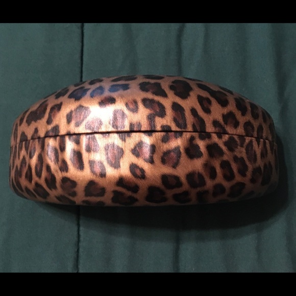 Guess glasses case - Picture 3 of 6